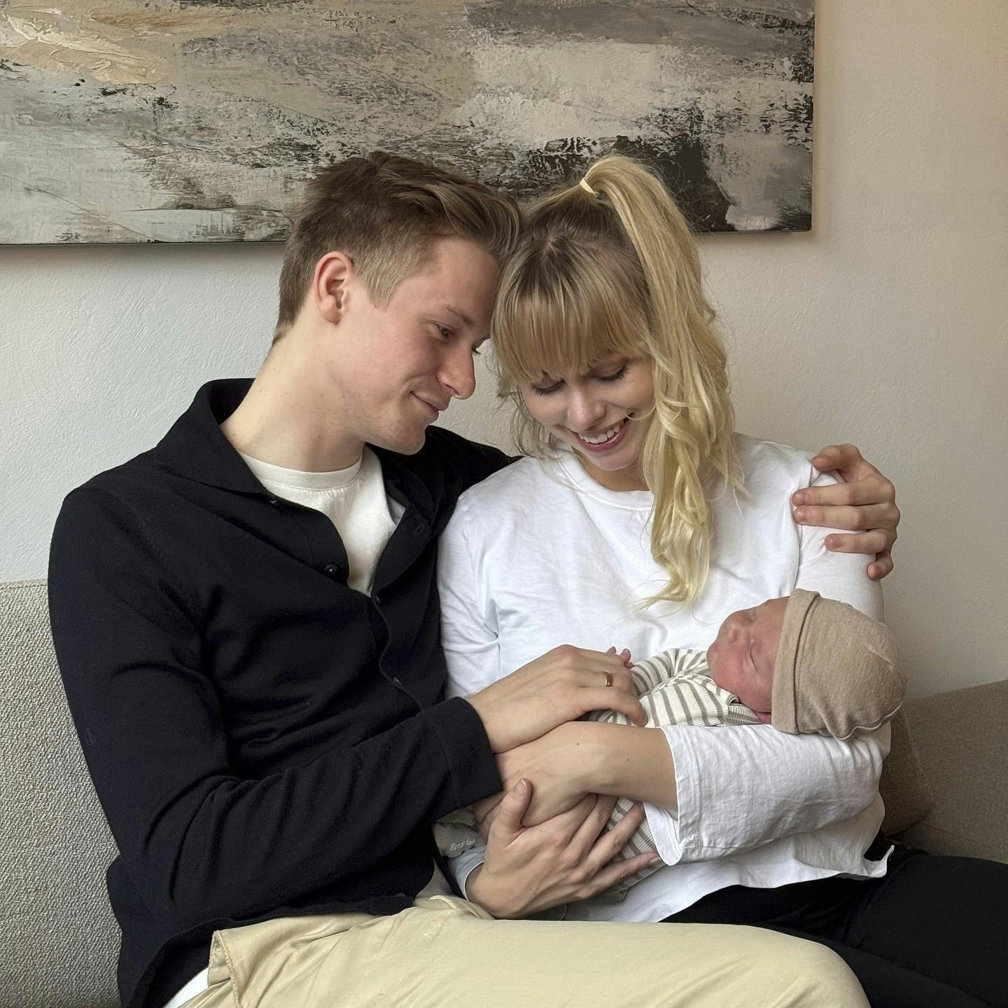 Albert og Jenna med William.